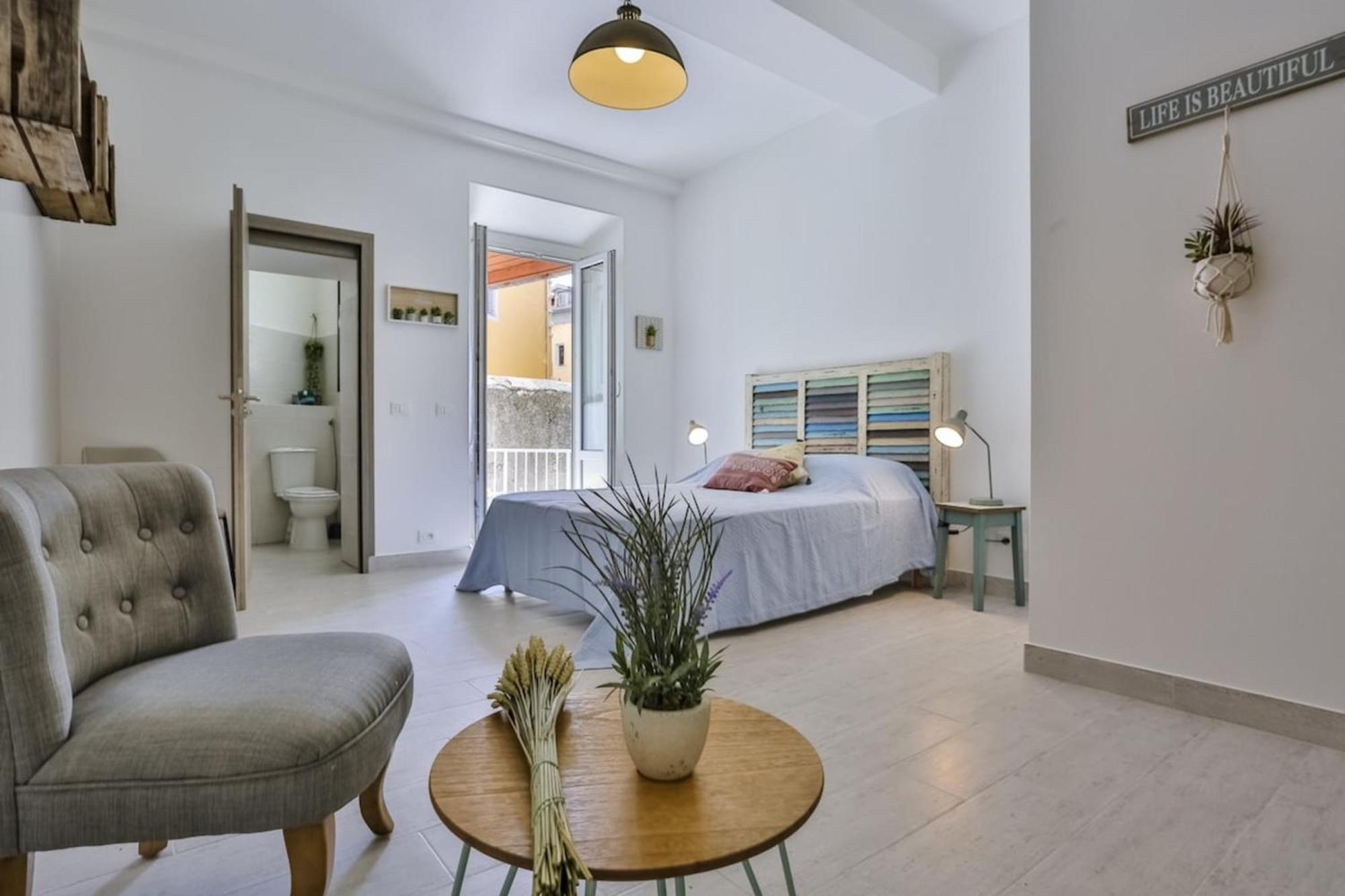 Garib - Place Garibaldi - 4 Rooms - Balcony Ницца Экстерьер фото